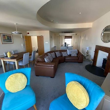 Caldey View- A Beautiful Flat In The Heart Of滕比 外观 照片